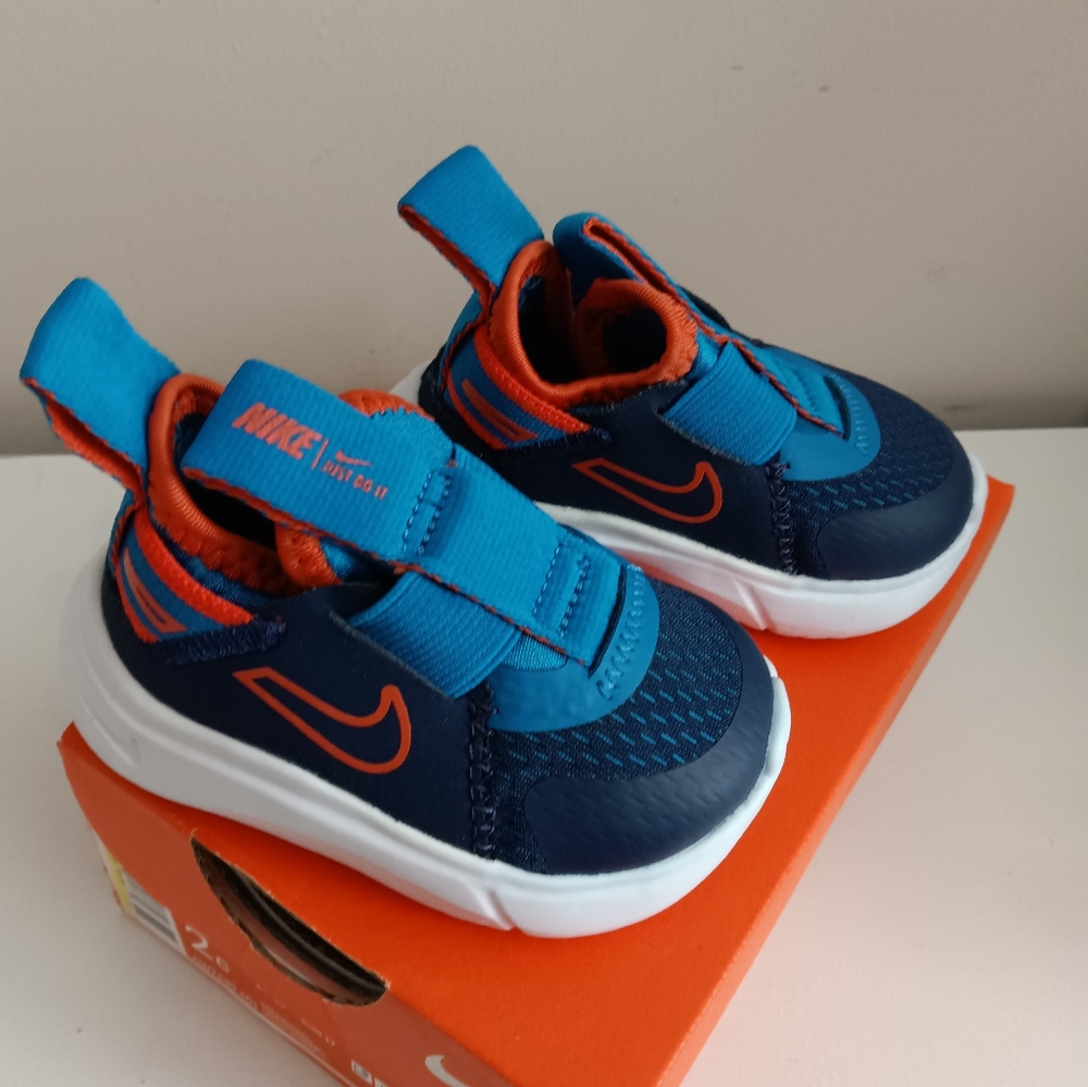 Toddler Nike shoes